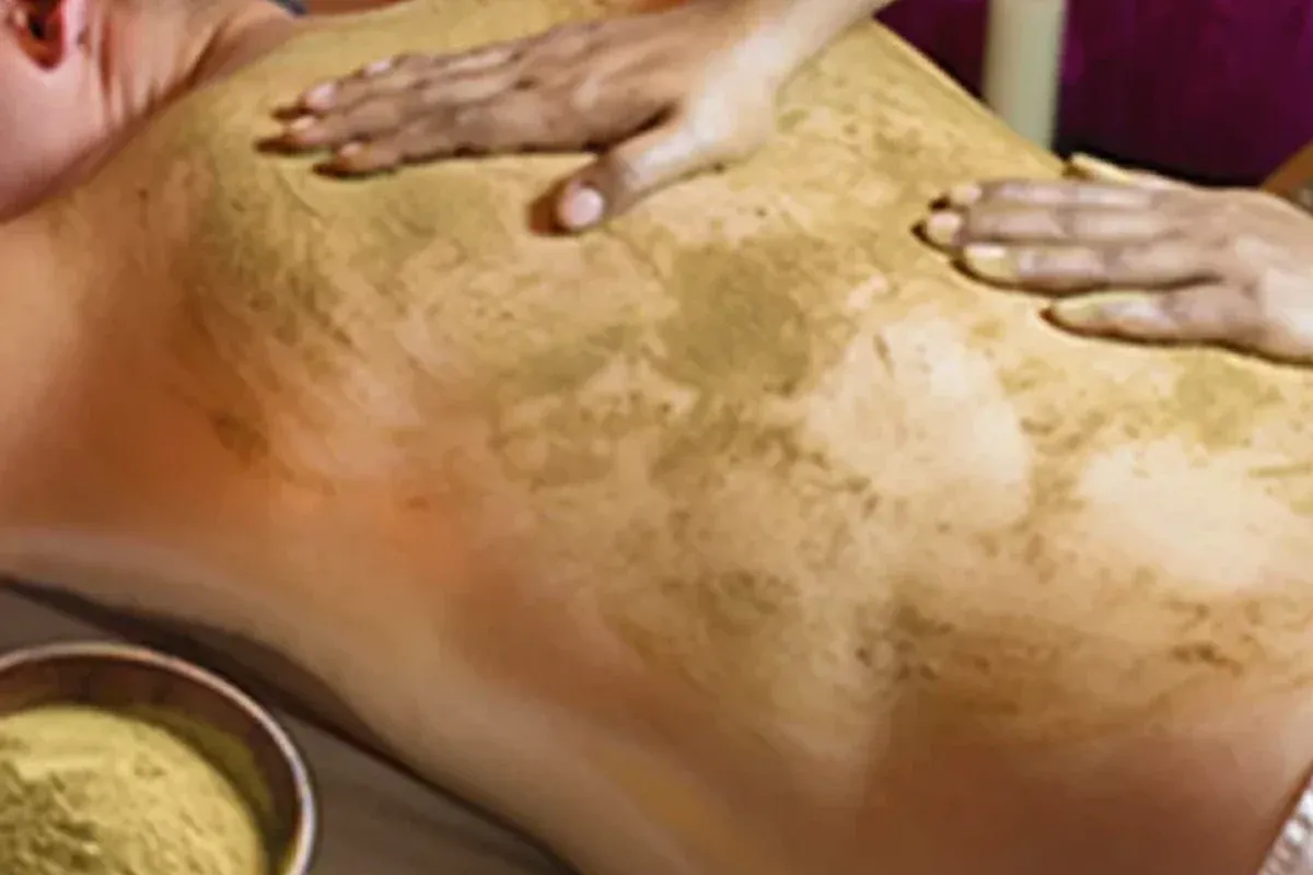 Udwarthana (Powder Massage)